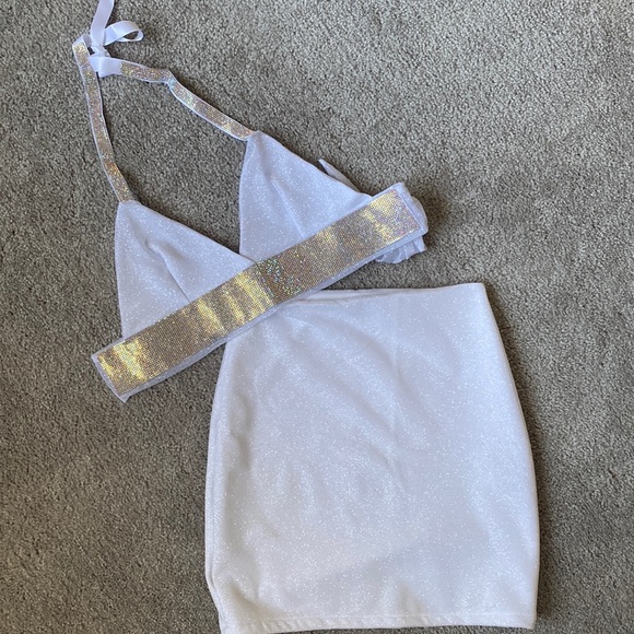 Two piece shimmer set - Picture 3 of 3